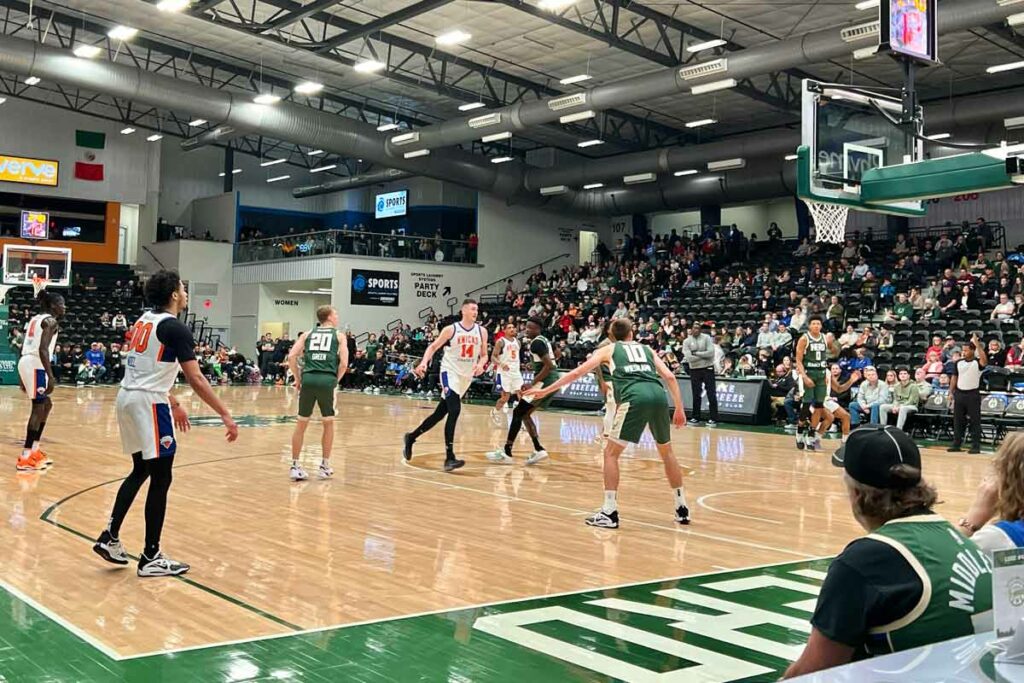 The Wisconsin Herd basketball season runs from November through March